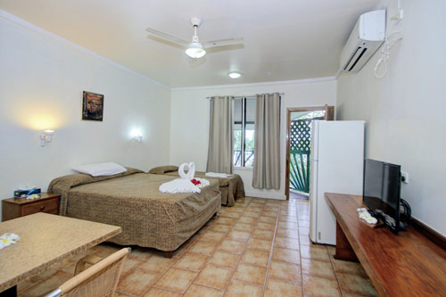 Click for Seaview Room images