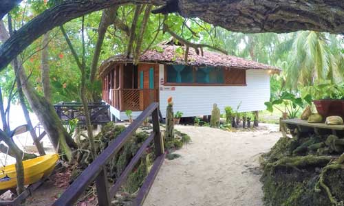 Click for Family Bungalow images