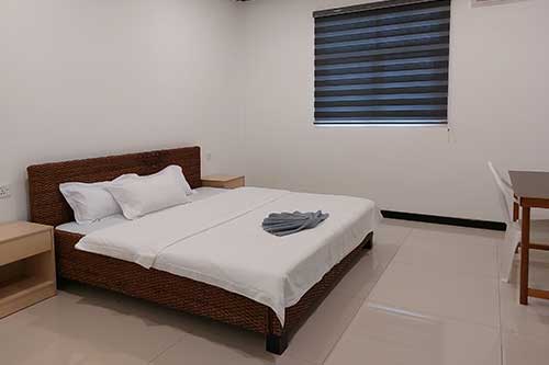 Click for Budget Rooms images