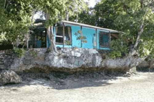 Click for Standard Room images