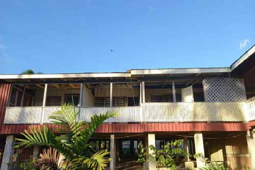 Click for Standard Room images