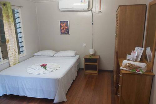 Click for Double Room images