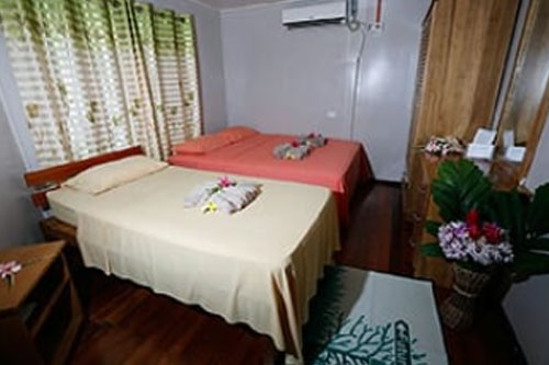Click for Twin Room images
