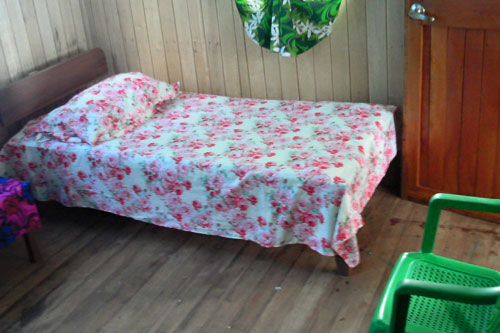 Click for Bungalow images